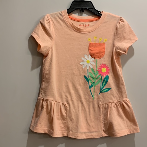 Cat & Jack 3 piece bundle of T-shirts & Jeggings Size 5 - Picture 2 of 16